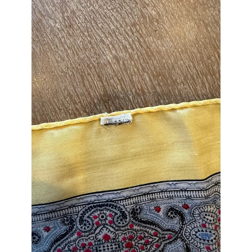Vintage Yellow Paisley Square Silk scarf 17’x17’ Neck Tie Bag Tie